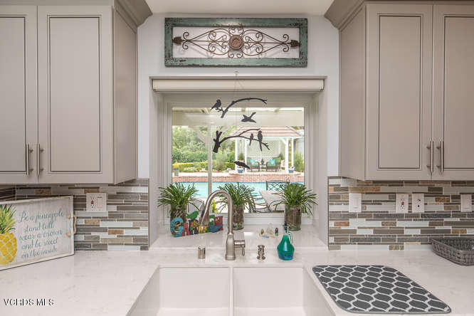 538 Valley Gate Road Simi Valley, CA 93065 - Photo 11 of 52 538 Valley Gate Rd Simi Valley-small-020