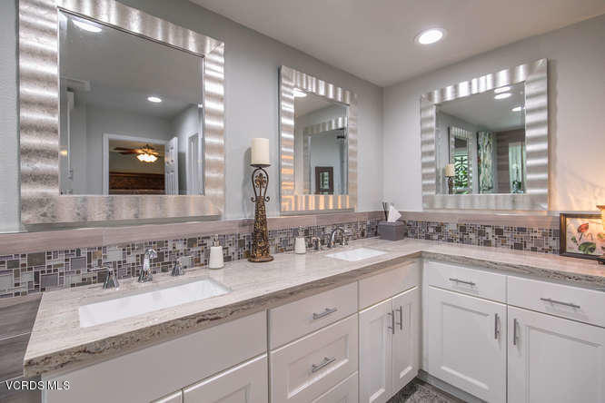 538 Valley Gate Road Simi Valley, CA 93065 - Photo 22 of 52 538 Valley Gate Rd Simi Valley-small-031