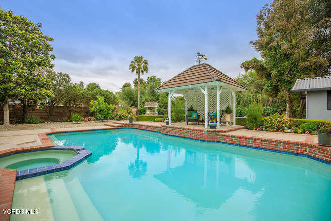 538 Valley Gate Road Simi Valley, CA 93065 - Photo 29 of 52 538 Valley Gate Rd Simi Valley-small-044
