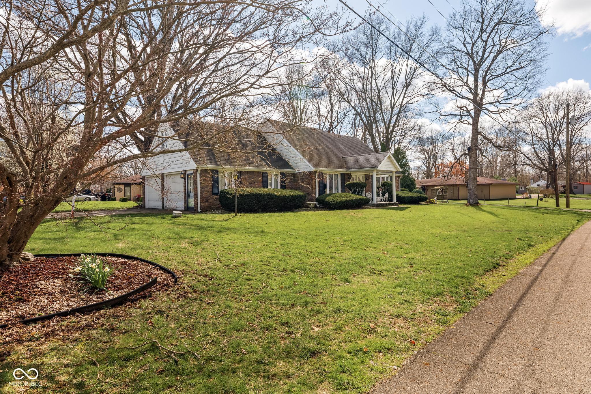 3521 Manchester Road Anderson, IN 46012 - Photo 3 of 36 Gallery Image 3