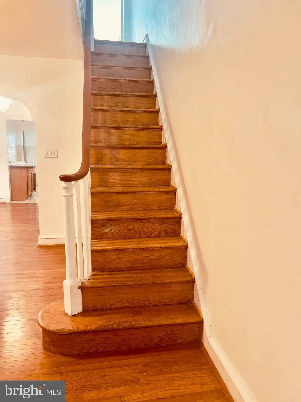 124 West Spencer Street Philadelphia, PA 19120 - Photo 4 of 34 a view of entryway