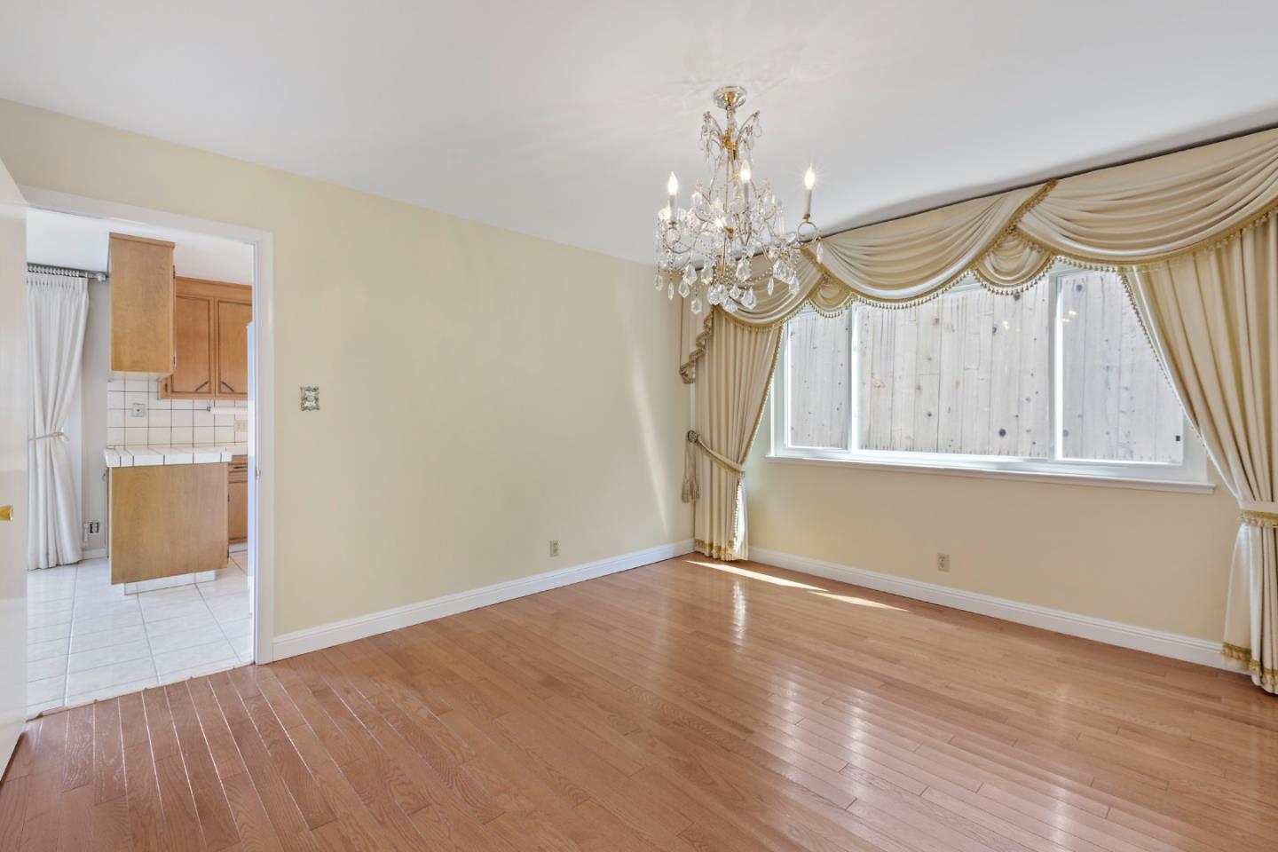 750 Clearfield Drive Millbrae, CA 94030 - Photo 10 of 35