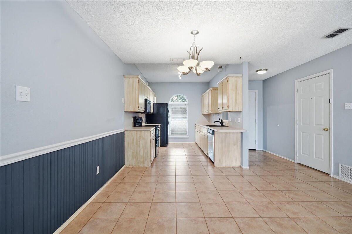 6113 7th Street Lubbock, TX 79416 - Photo 7 of 30 07-6113_7th_st_009