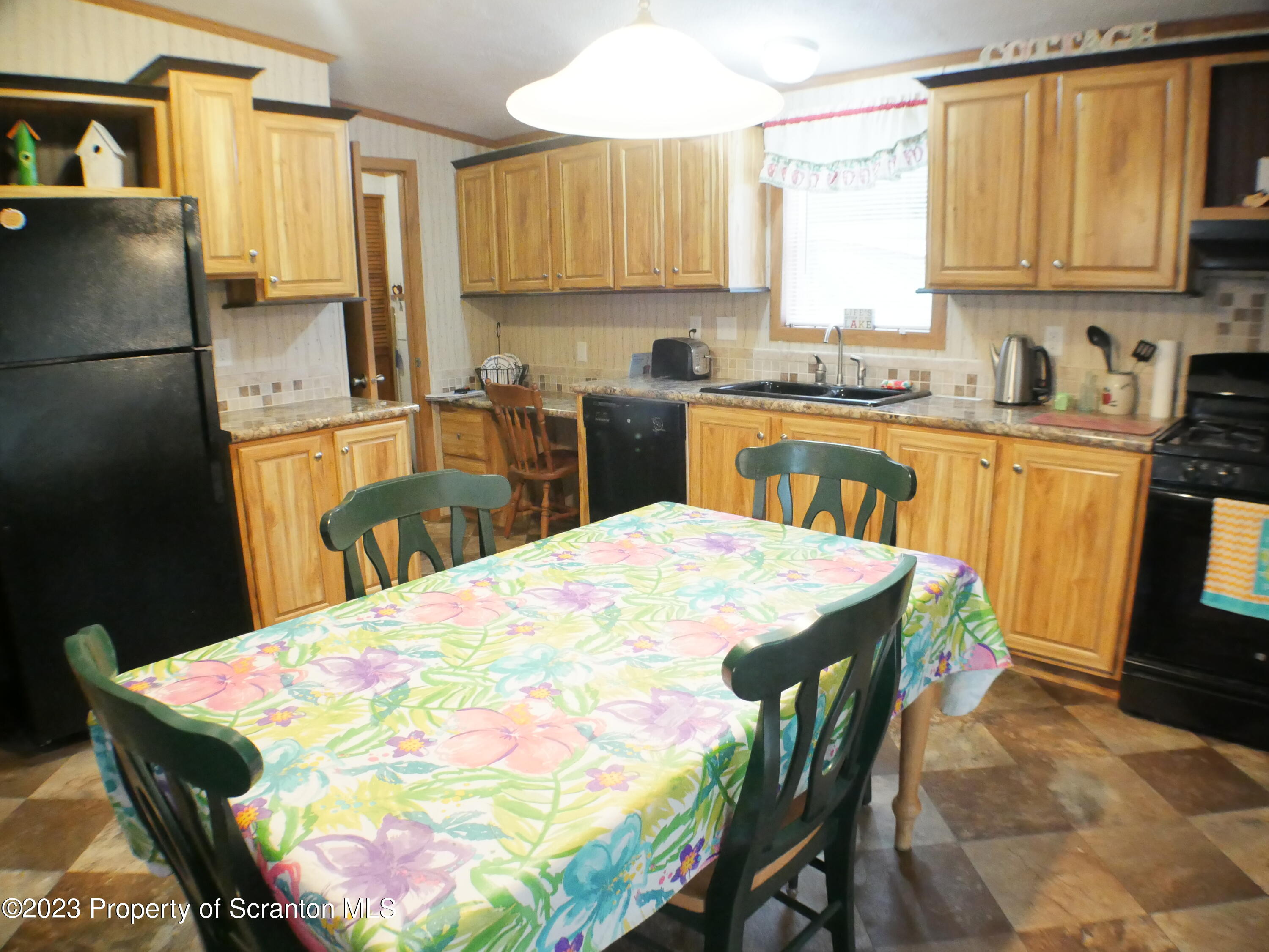 175 South Lk Road Montrose, PA 18801 - Photo 24 of 34 Kitchen