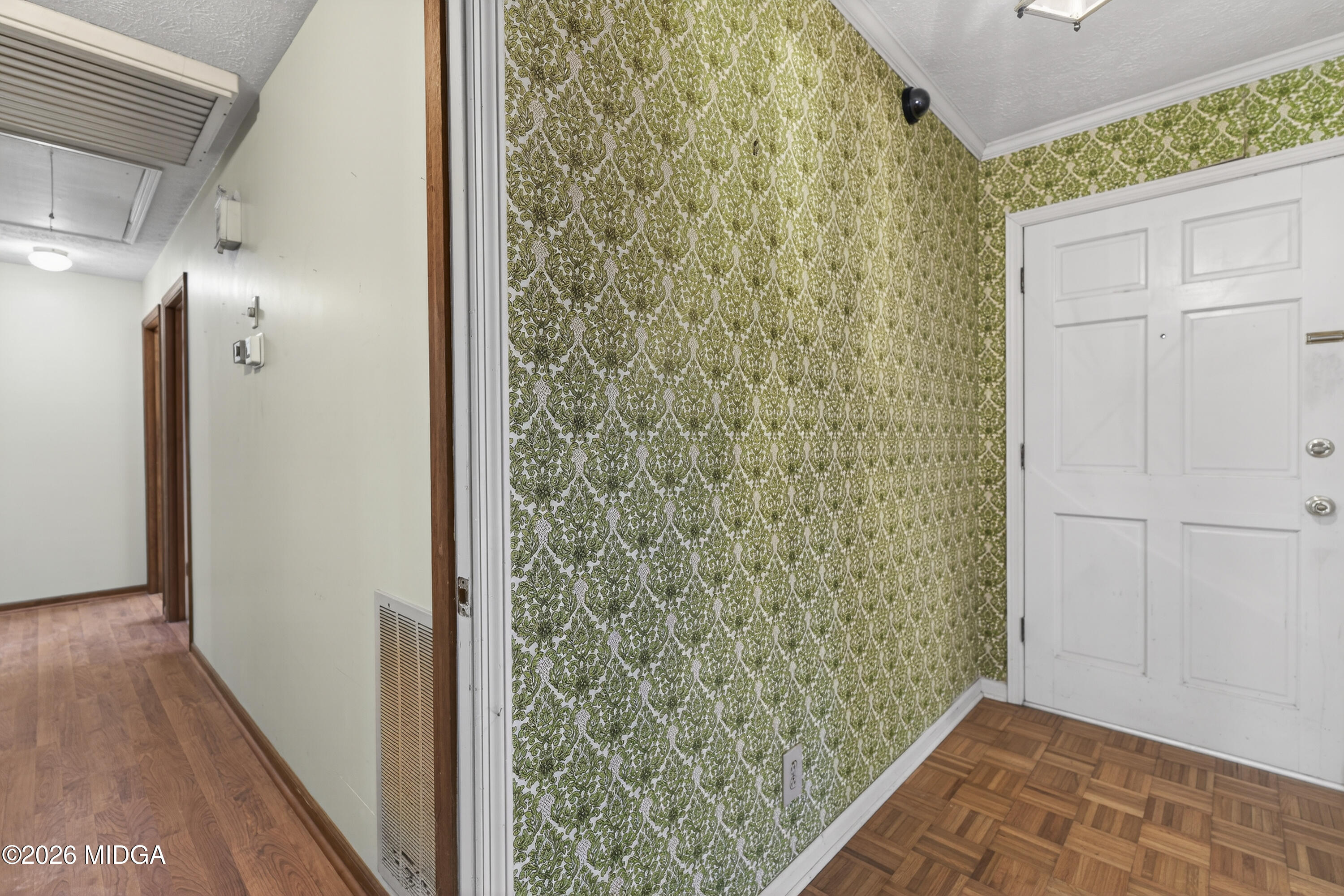 1775 Lower Hartley Bridge Road Byron, GA 31008 - Photo 10 of 51 a view of bathroom with shower