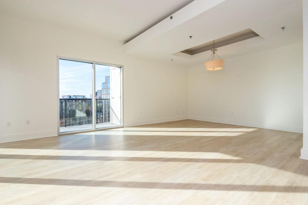 4561 Olde Perimeter Way, Unit 1701 Atlanta, GA 30346 - Photo 10 of 60 a view of an empty room