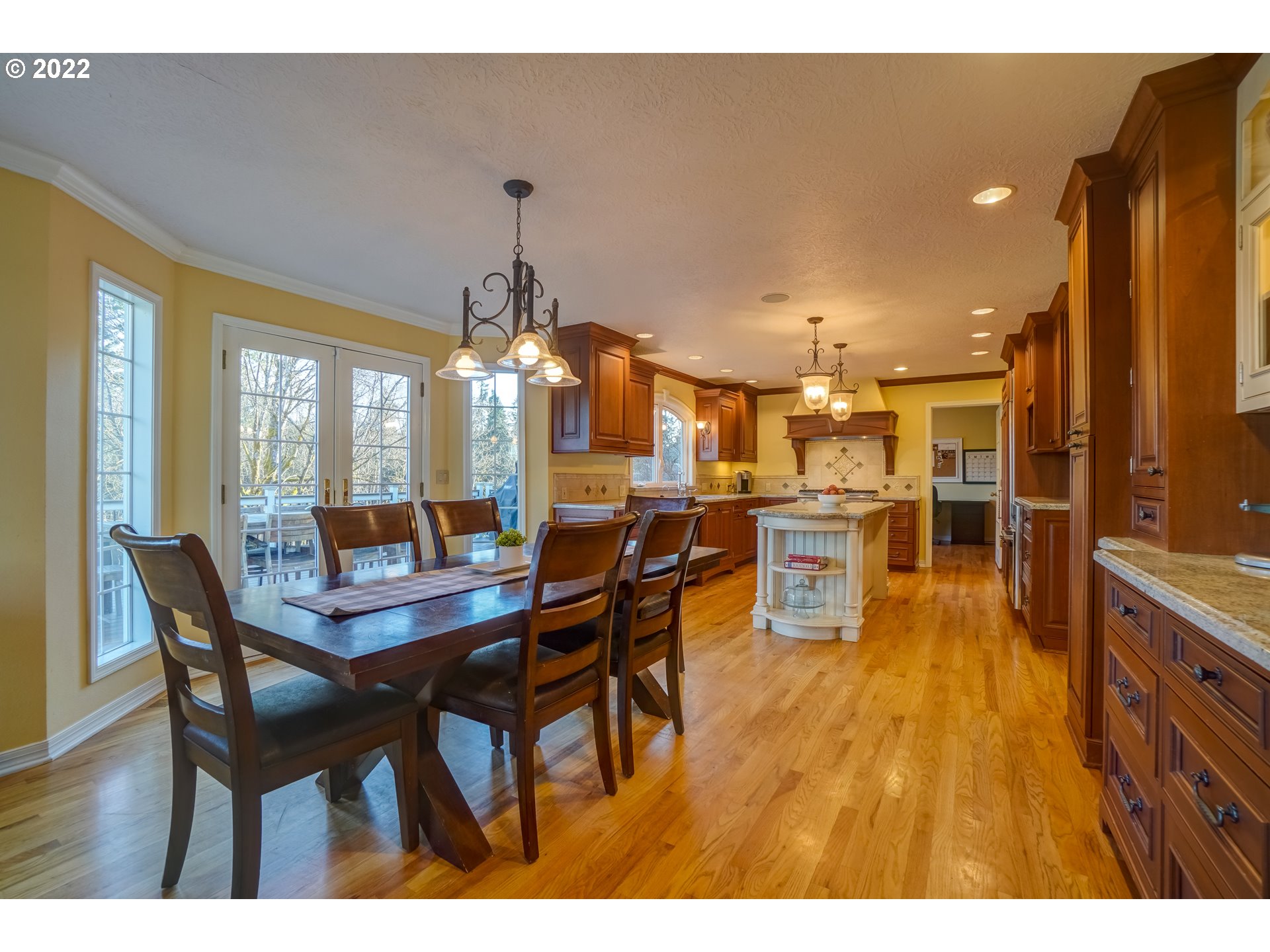 21590 Southwest Stafford Road Tualatin, OR 97062 - Photo 9 of 32 Gallery Image 9