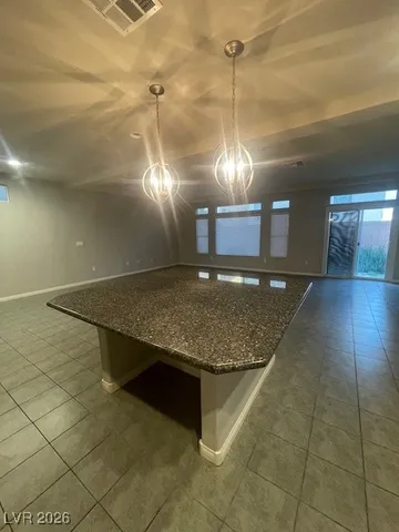 $2,200 | 9844 Kodiak Island Court, Las Vegas, NV 89141