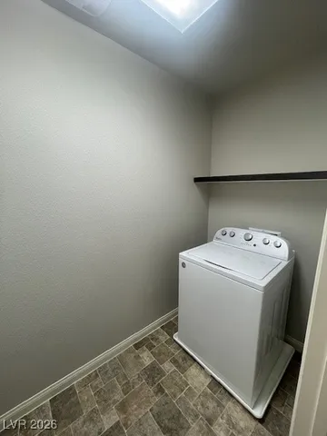 $2,200 | 9844 Kodiak Island Court, Las Vegas, NV 89141