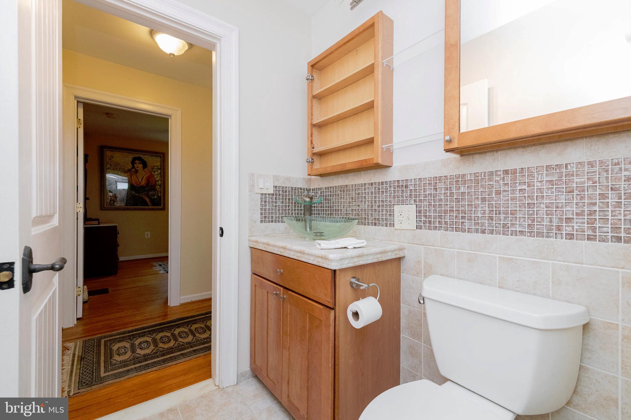 16 Holy Cross Road Street, MD 21154 - Photo 18 of 53 Hall Bath