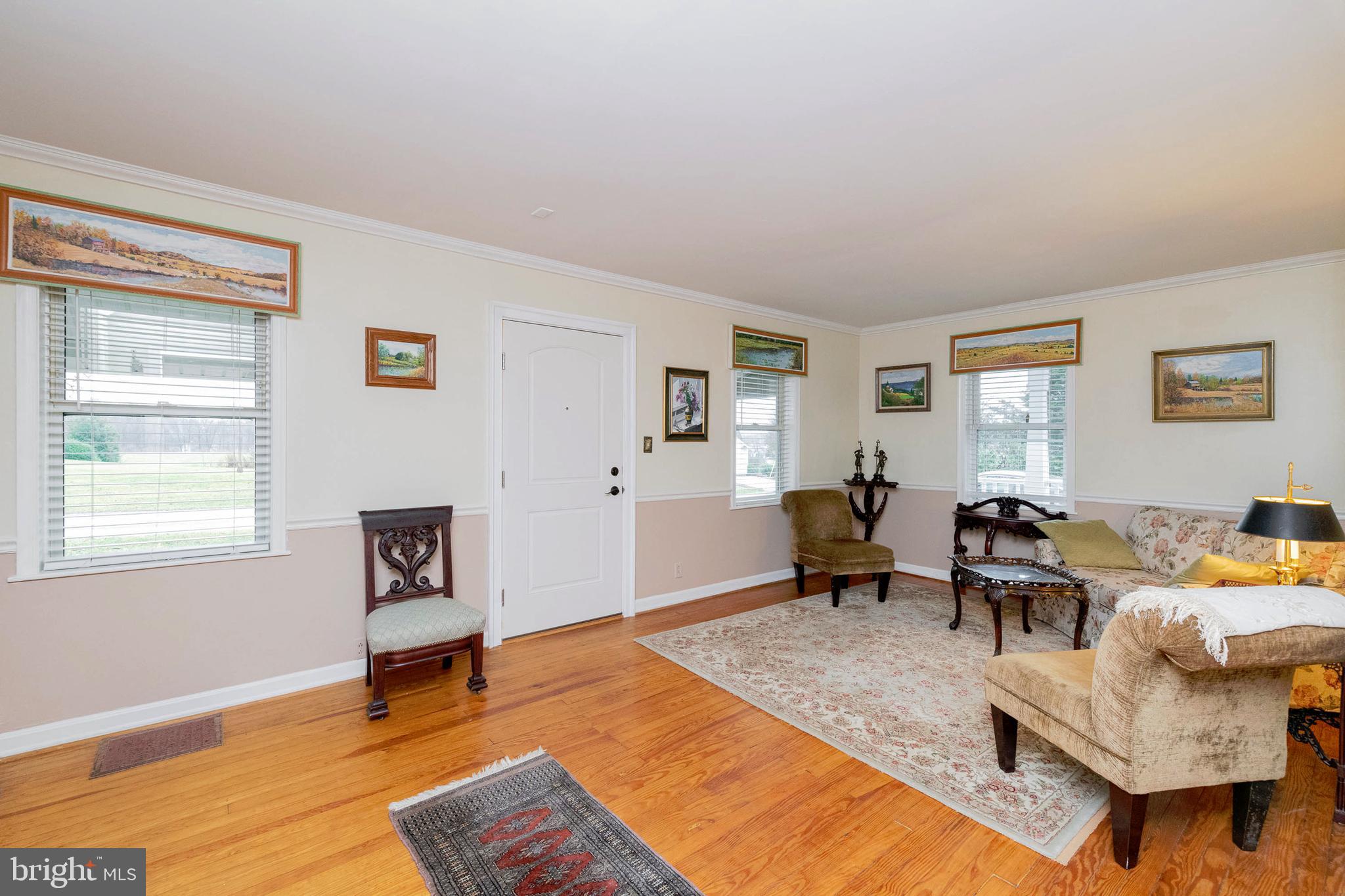16 Holy Cross Road Street, MD 21154 - Photo 5 of 53 Living Room - Original Art Valances!