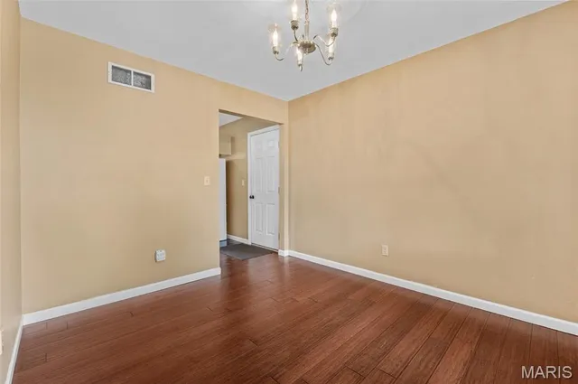 $329,900 | 1014 Daniel Drive, Maryville, IL 62062