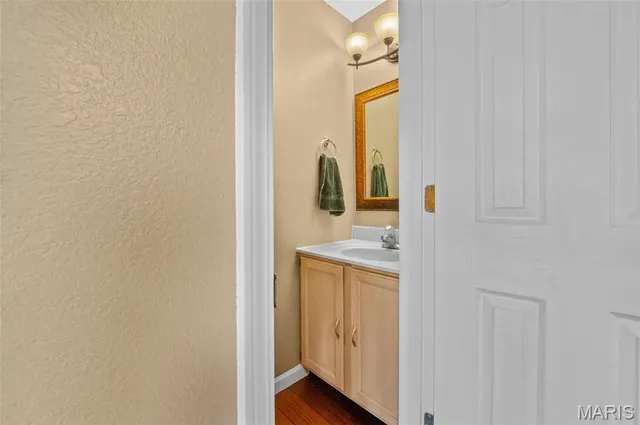 $329,900 | 1014 Daniel Drive, Maryville, IL 62062