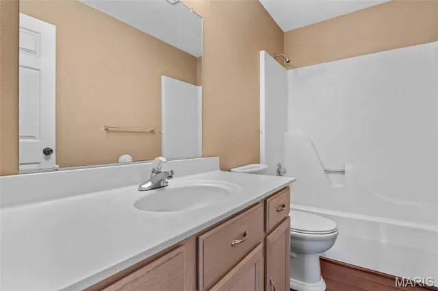 $329,900 | 1014 Daniel Drive, Maryville, IL 62062