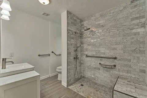 $400,000 | 19426 Whitewood Drive, Spring, TX 77373
