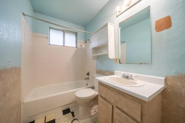 $326,000 | 24175 Old 44 Drive, Millville, CA 96062