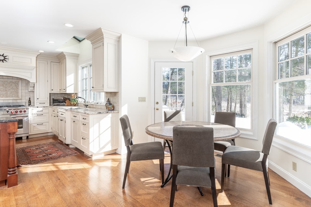 46 Black Burnian Road Weston, MA 02493 - Photo 13 of 42