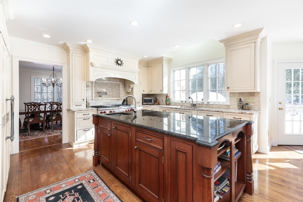 46 Black Burnian Road Weston, MA 02493 - Photo 14 of 42