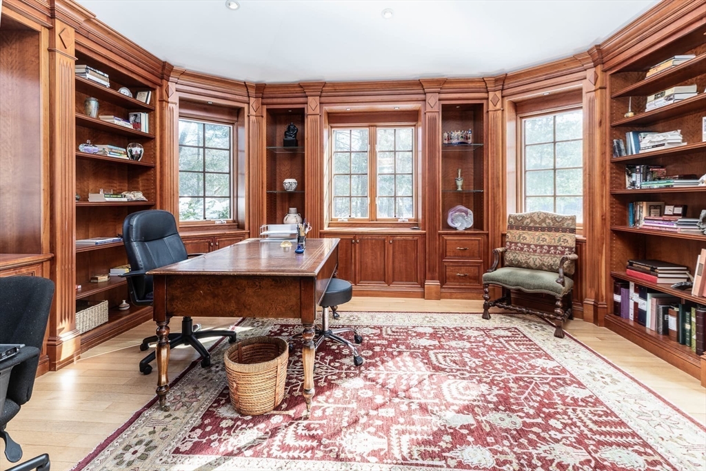 46 Black Burnian Road Weston, MA 02493 - Photo 16 of 42