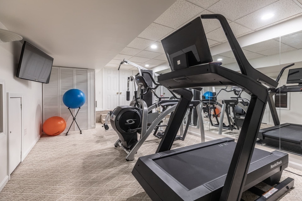 46 Black Burnian Road Weston, MA 02493 - Photo 26 of 42