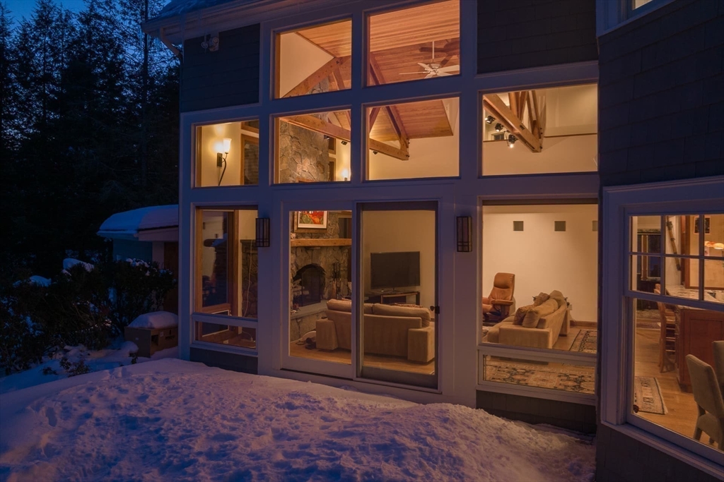 46 Black Burnian Road Weston, MA 02493 - Photo 40 of 42