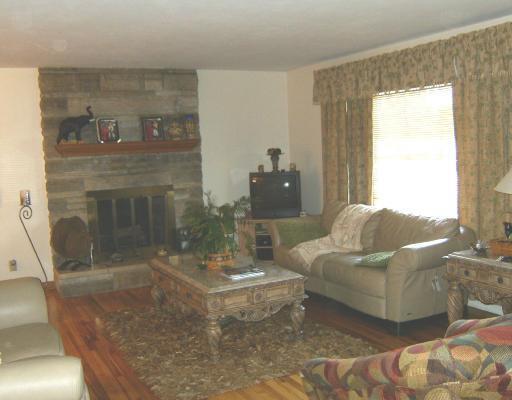 4935 West Ridgewood Road Springfield, OH 45503 - Photo 4 of 6