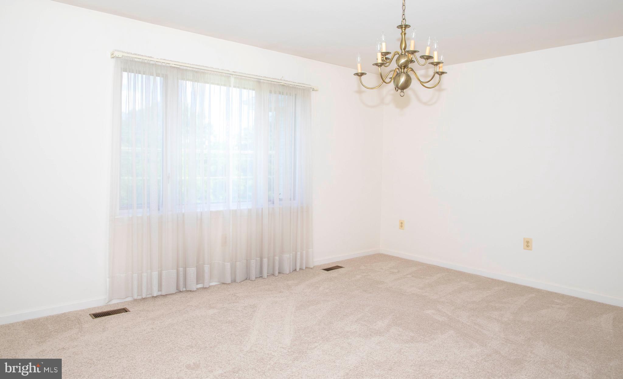 4600 Catharpin Road Gainesville, VA 20155 - Photo 15 of 44 Formal dining room with new carpet