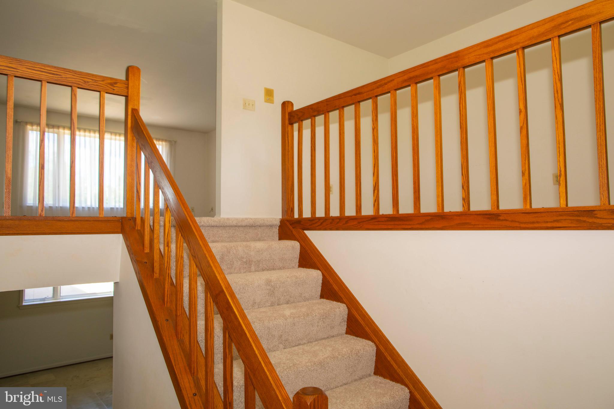 4600 Catharpin Road Gainesville, VA 20155 - Photo 7 of 44 Split foyer with stairs to main level