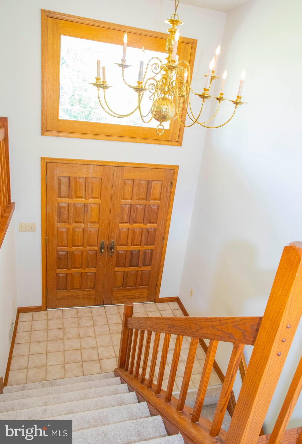 4600 Catharpin Road Gainesville, VA 20155 - Photo 8 of 44 Front foyer entryway