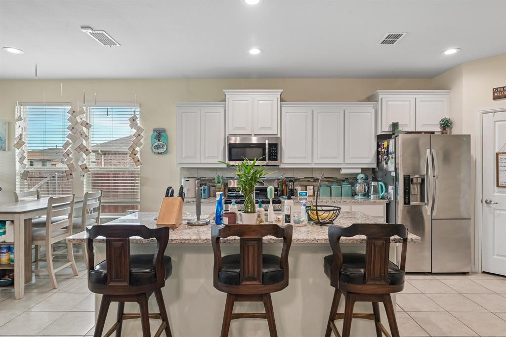 439 Helm Lane Azle, TX 76020 - Photo 11 of 40