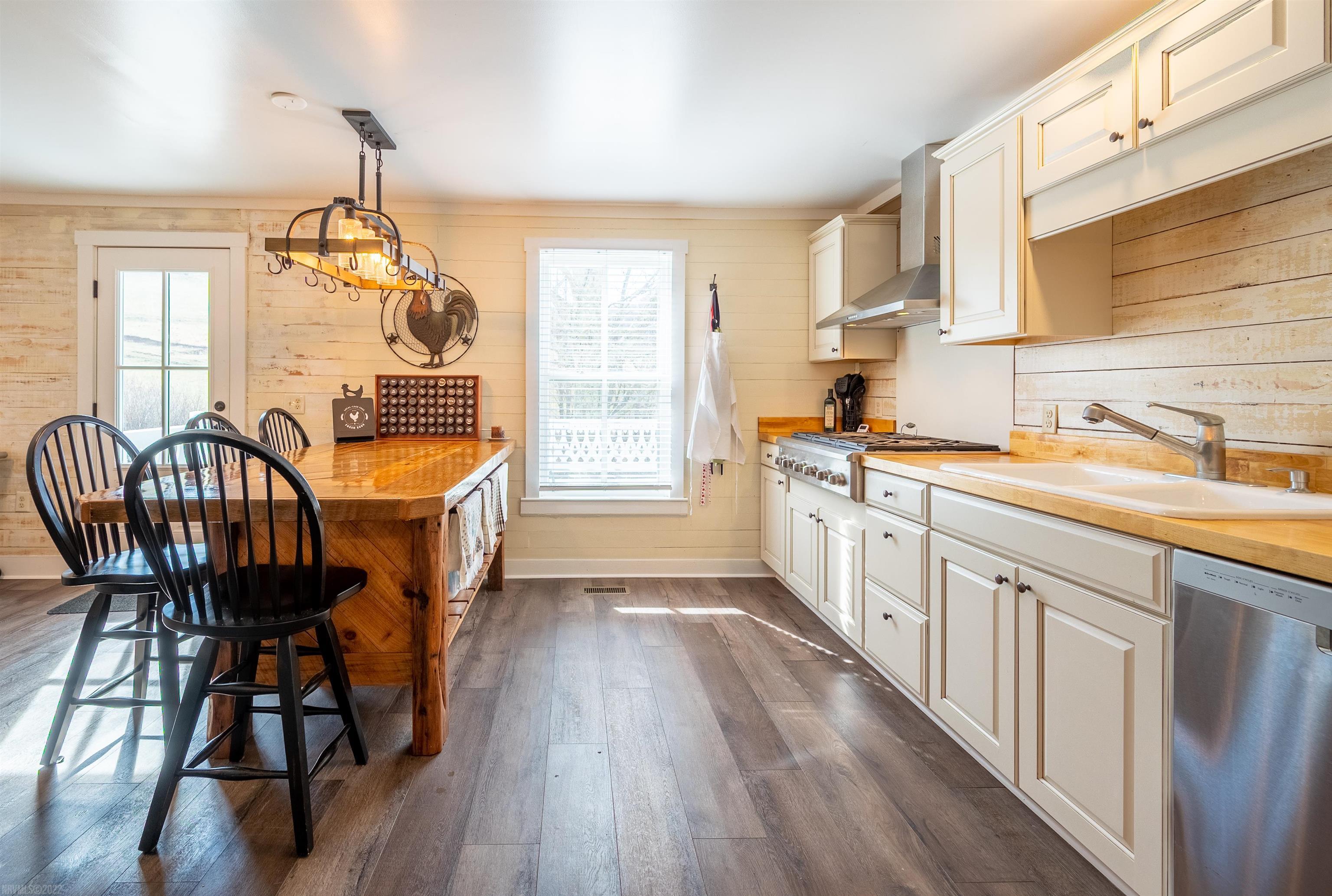 75 A Borderline Road Willis, VA 24380 - Photo 25 of 104 Gallery Image 25