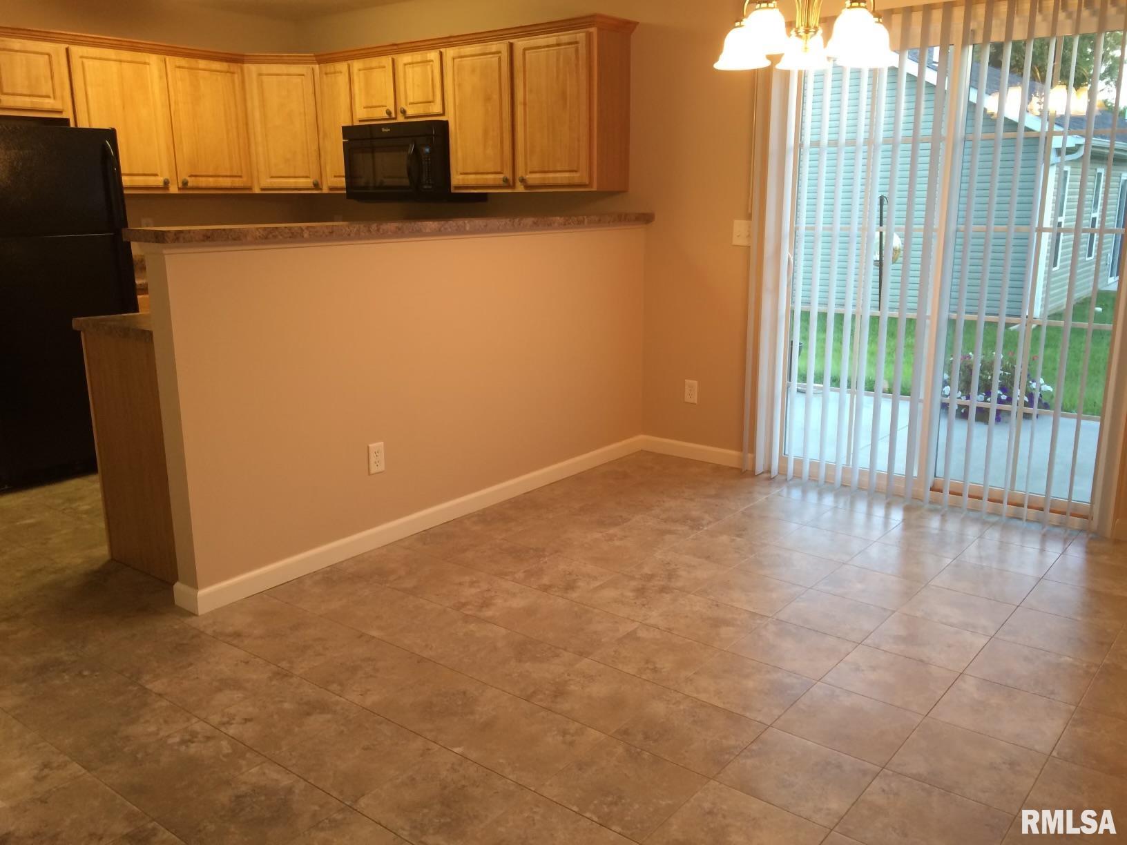 1210 East Reeves Street, Unit 7 Marion, IL 62959 - Photo 12 of 26