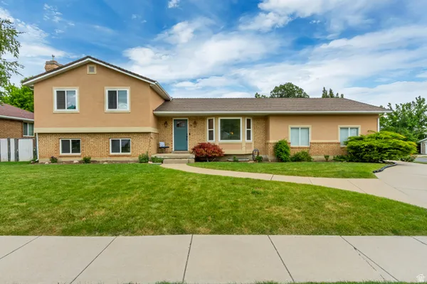 $590,000 | 570 South 150 West, Centerville, UT 84014