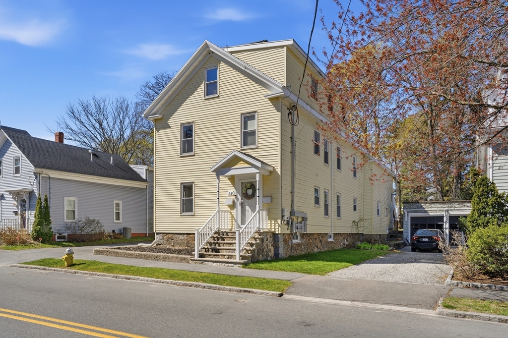 19 Appleton Street Salem, MA 01970 - Photo 3 of 42 Gallery Image 3