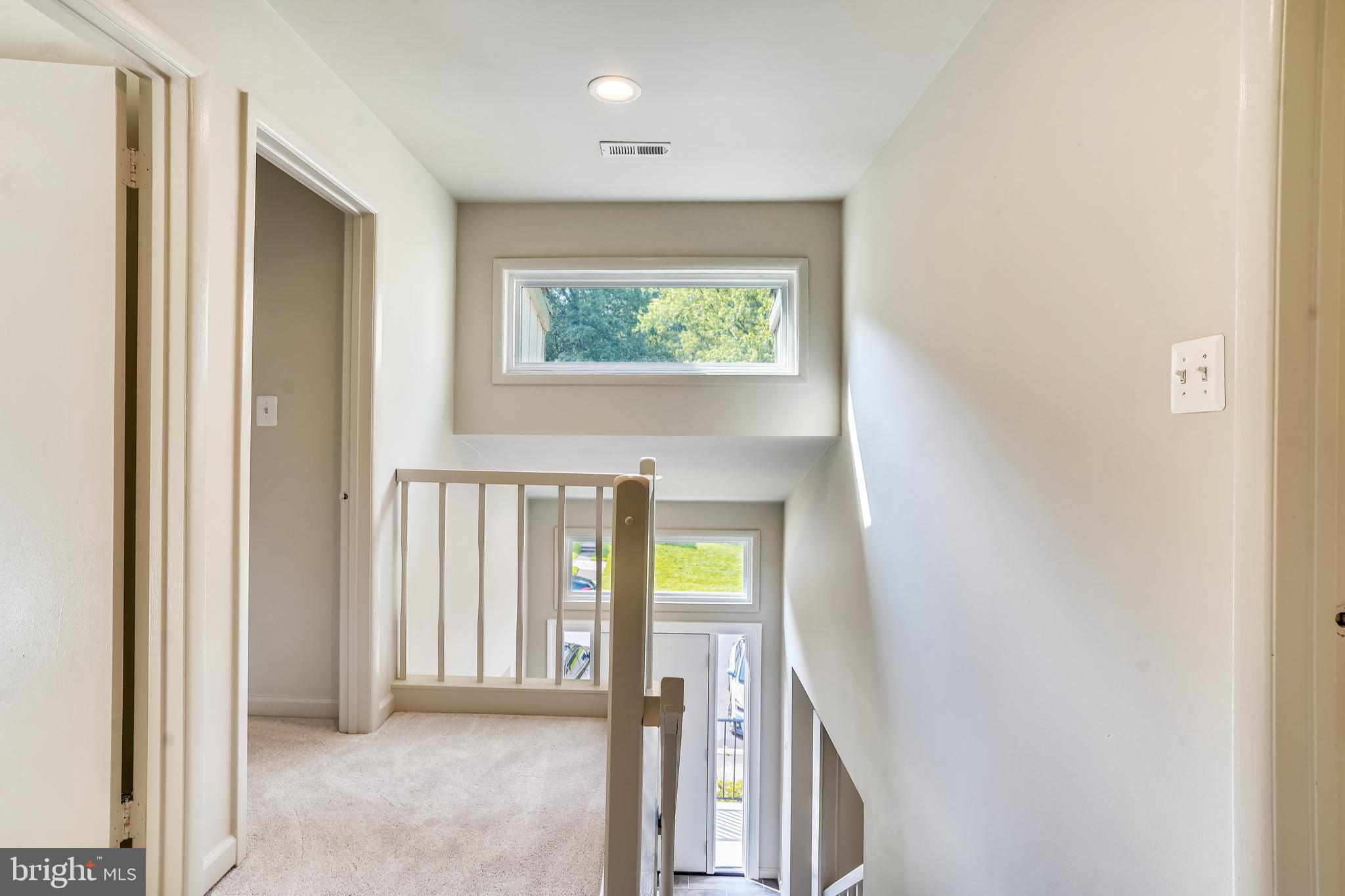 2018 Winged Foot Court Reston, VA 20191 - Photo 14 of 44 Light Filled Upper Level Hall