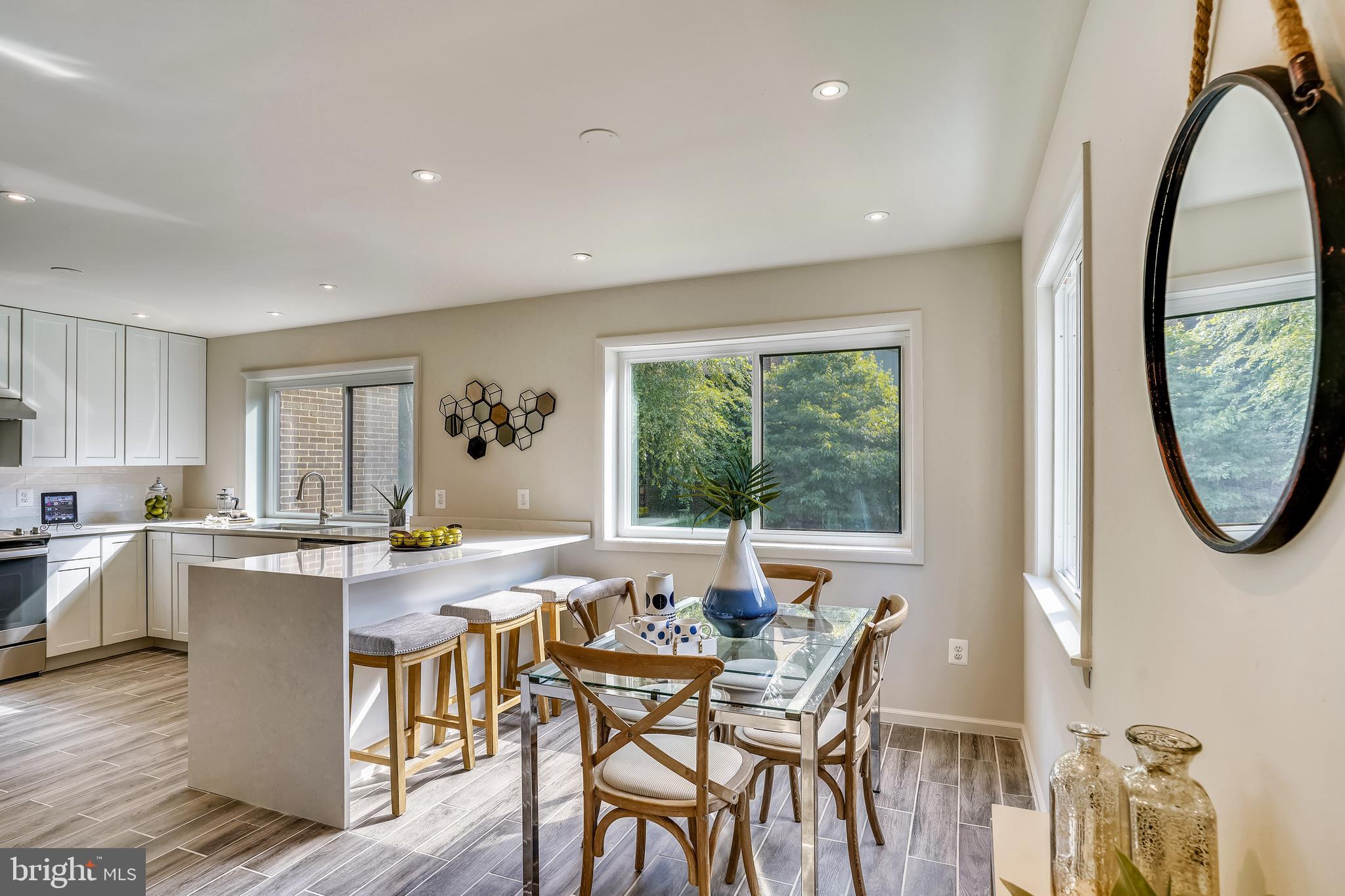 2018 Winged Foot Court Reston, VA 20191 - Photo 3 of 44 Stunning Kitchen and Dining Area