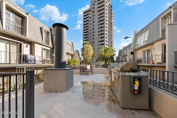 $1,599 | 1018 East Osborn Road, Unit E, Phoenix, AZ 85014