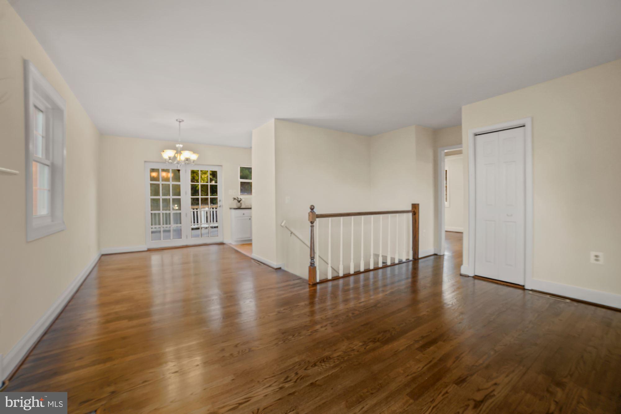 302 Ladson Road Silver Spring, MD 20901 - Photo 8 of 31 Freshly Painted!