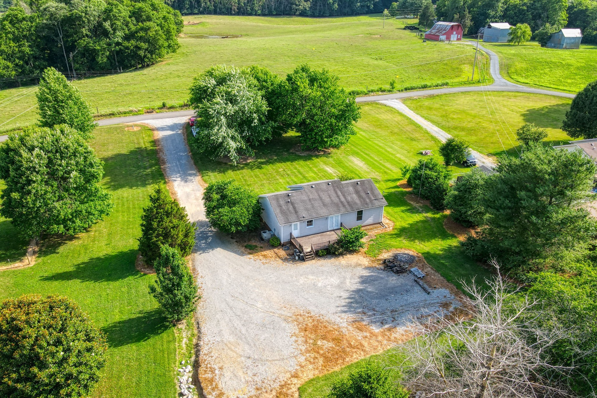 3845 Armstrong Road Springfield, TN 37172 - Photo 31 of 34 a view of a swimming pool with a yard