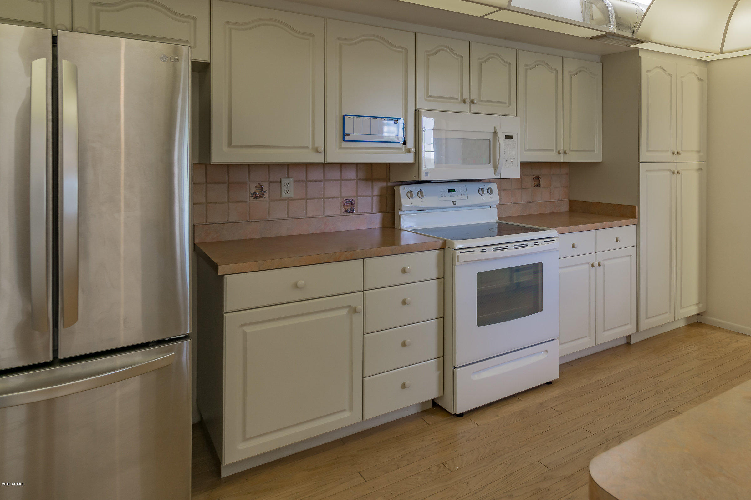 10834 West Hatcher Road Sun City, AZ 85351 - Photo 10 of 31 Hatcher_10834-w-sun-city-az-85351-13