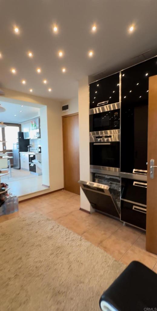 2 Flowers, Unit 51 Absecon, OS 08240 - Photo 23 of 37 a living room with furniture