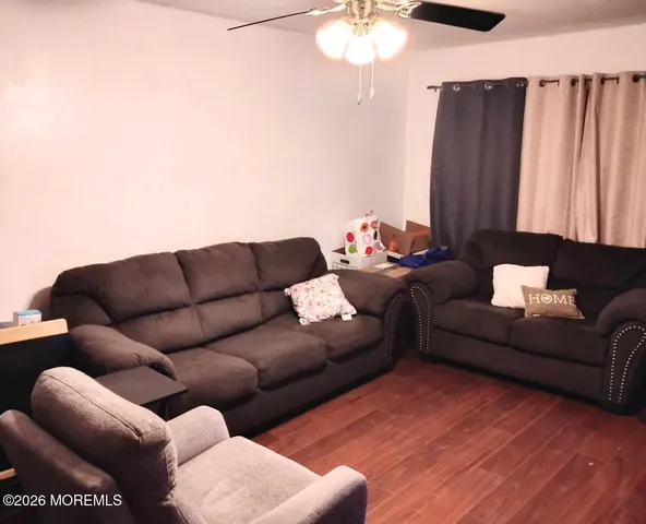 $299,999 | 202 Samantha Court, Brick, NJ 08724