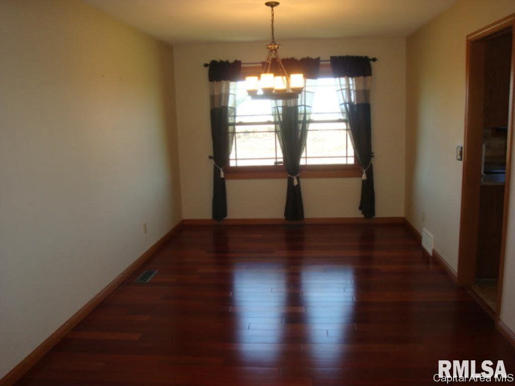 3409 Elderberry Lane Springfield, IL 62711 - Photo 4 of 24 Gallery Image 4