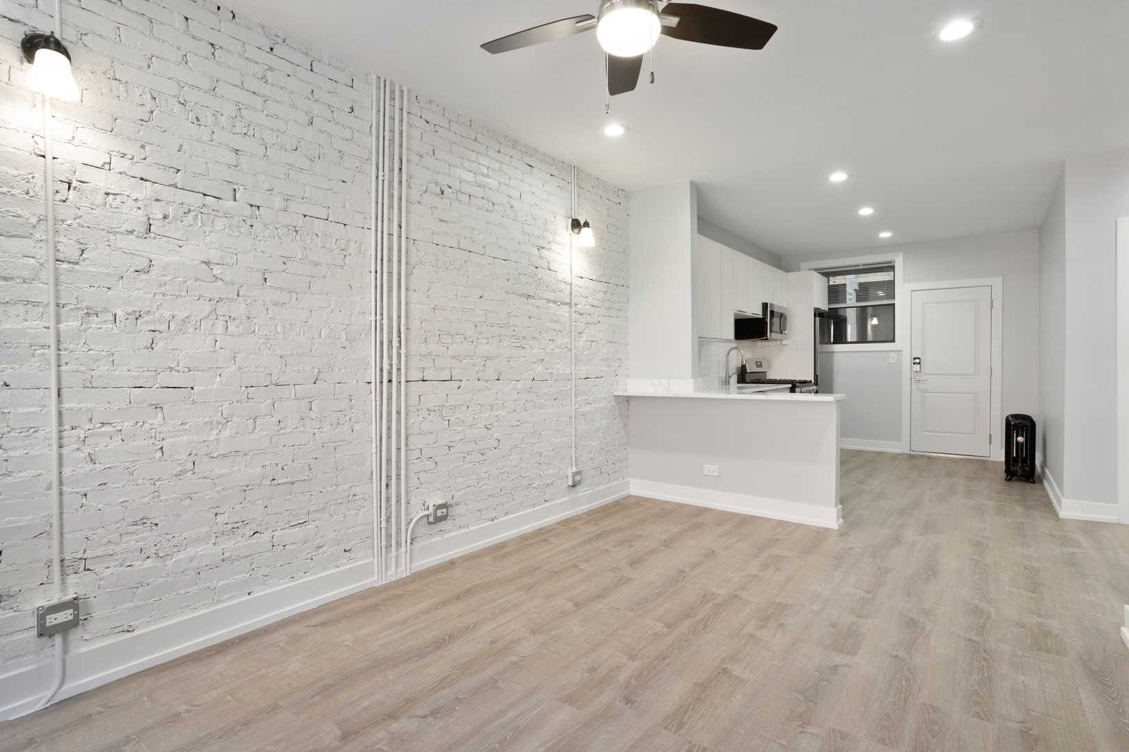 1706 West Juneway Terrace, Unit 2H Chicago, IL 60626 - Photo 3 of 17