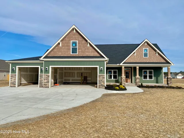 $405,000 | 205 Rae Drive, Pikeville, NC 27863