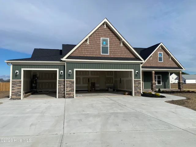 $405,000 | 205 Rae Drive, Pikeville, NC 27863