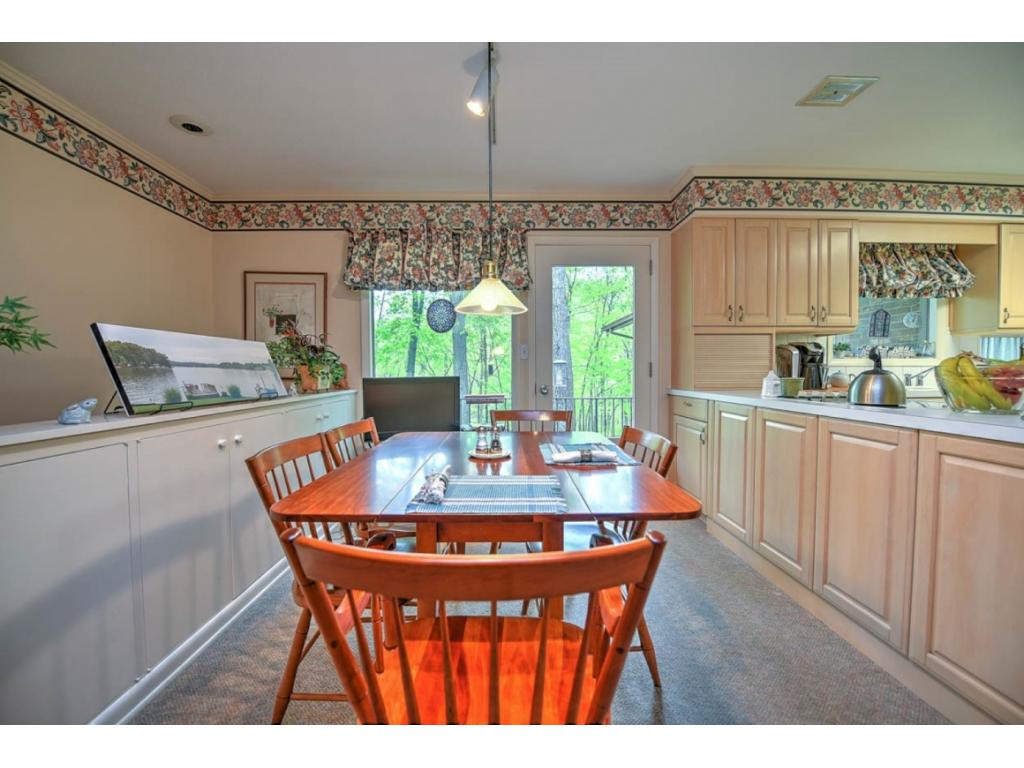 820 Ridgefields Road Kingsport, TN 37660 - Photo 8 of 35 Photo 8