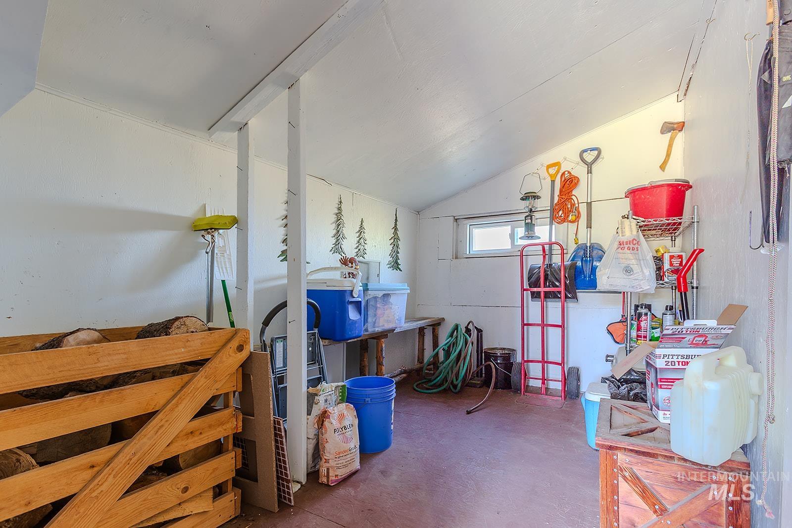 25314 Soldiers Meadow Road Winchester, ID 83555 - Photo 37 of 45 Mud room/storage area between covered deck and entry off of back of home.