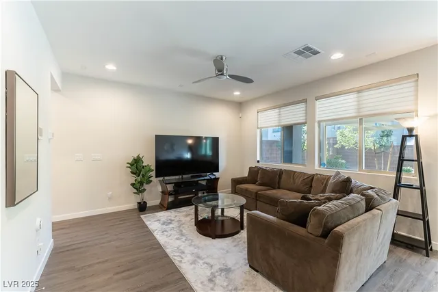 $600,000 | 7027 Amethyst Peak Street, Las Vegas, NV 89148