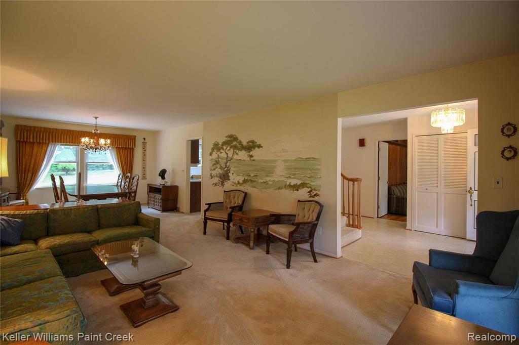 622 Bridgestone Drive Rochester Hills, MI 48309 - Photo 4 of 45